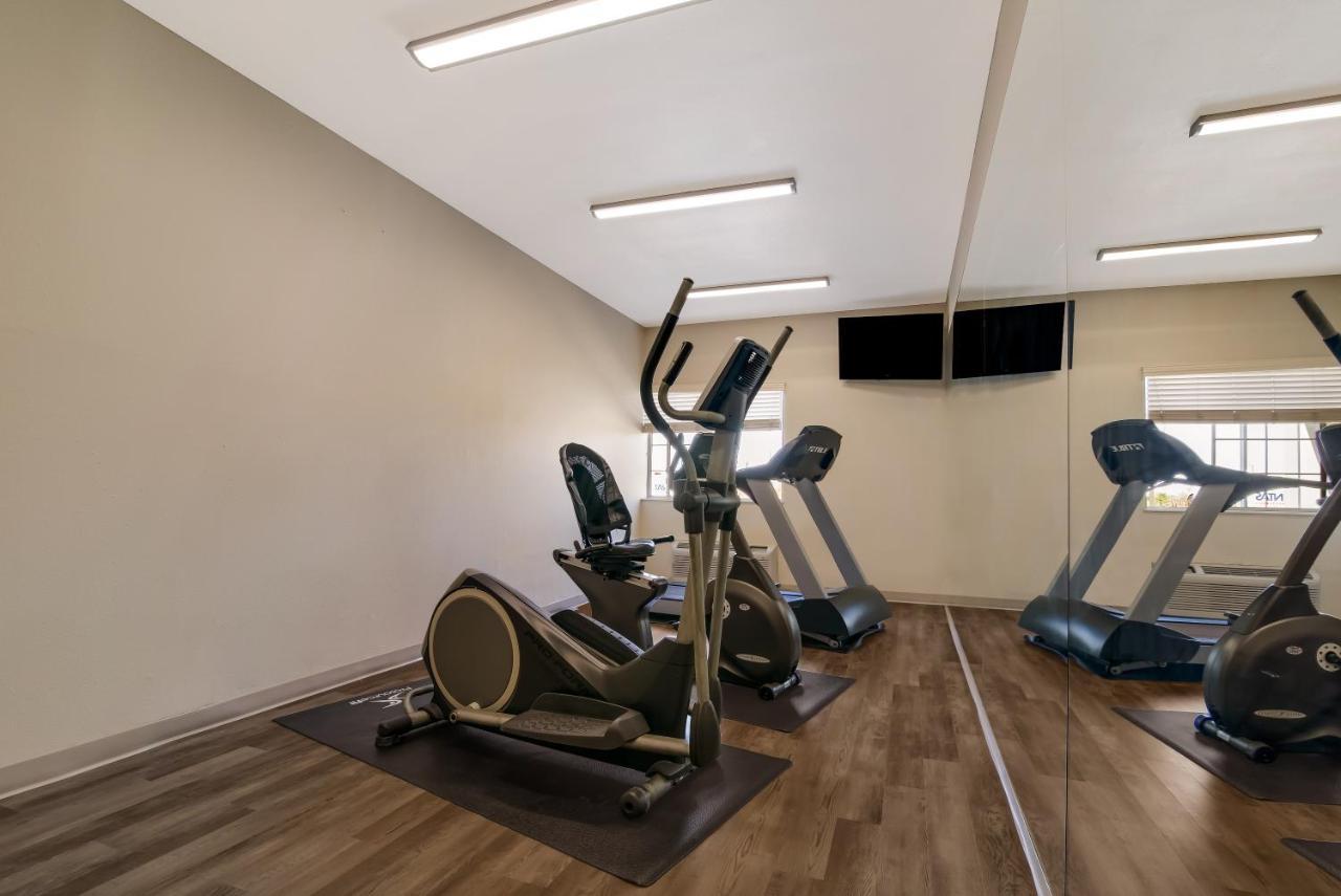 Surestay Plus Hotel By Best Western Topeka Eksteriør bilde