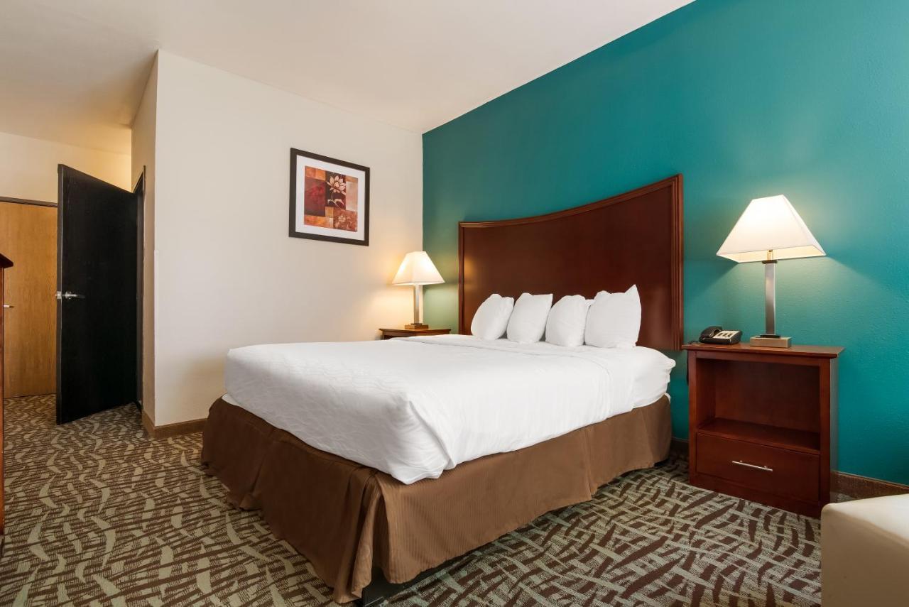 Surestay Plus Hotel By Best Western Topeka Eksteriør bilde