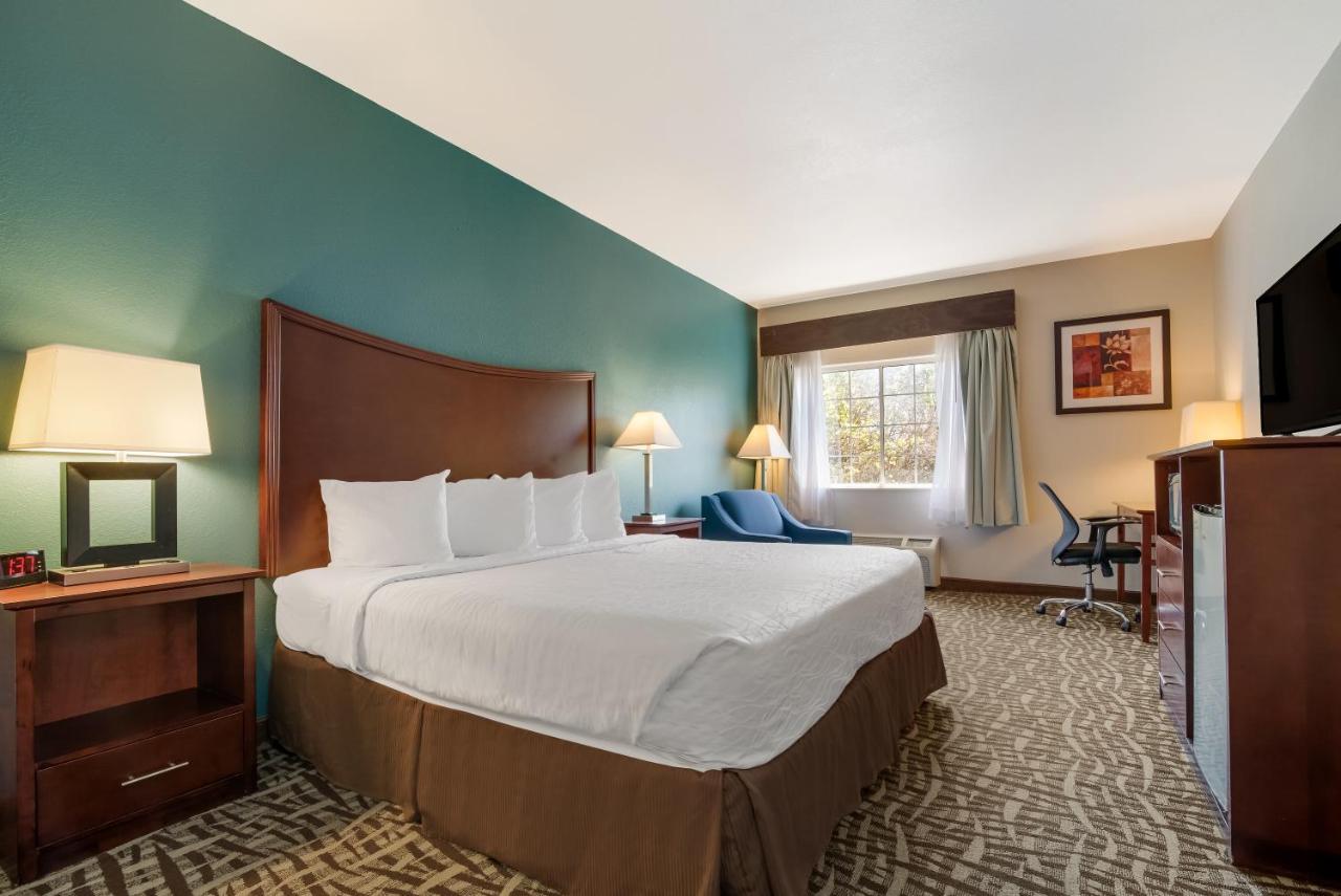 Surestay Plus Hotel By Best Western Topeka Eksteriør bilde
