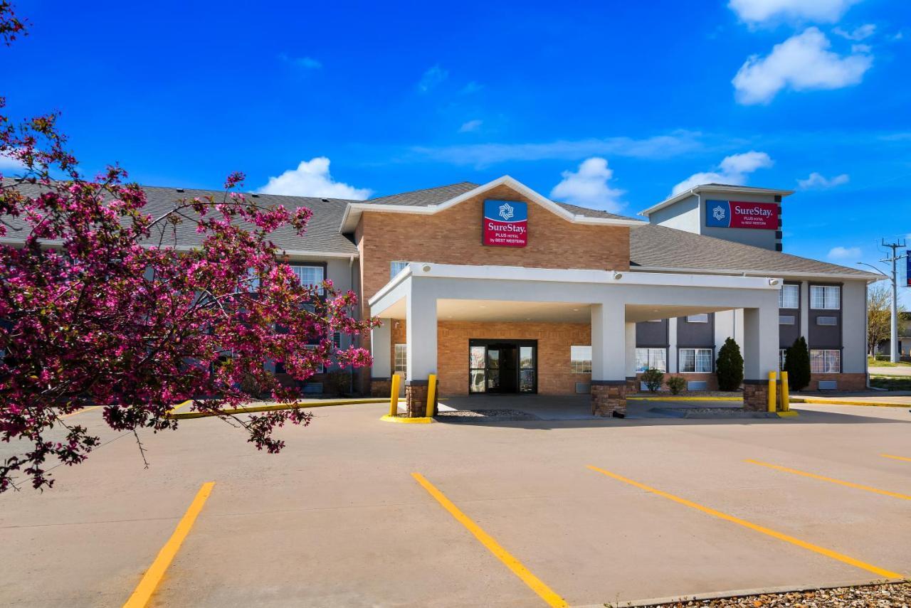Surestay Plus Hotel By Best Western Topeka Eksteriør bilde