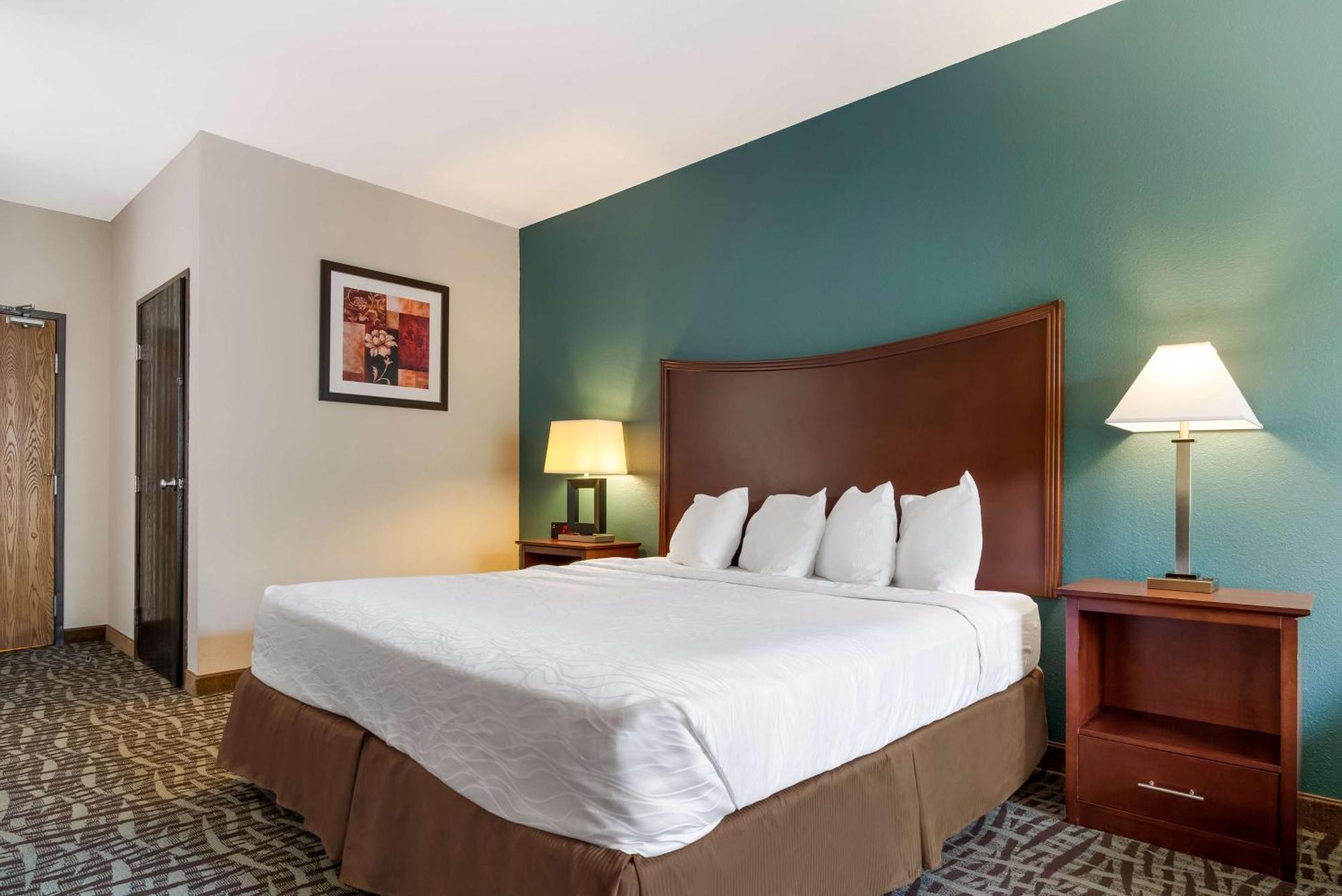 Surestay Plus Hotel By Best Western Topeka Eksteriør bilde