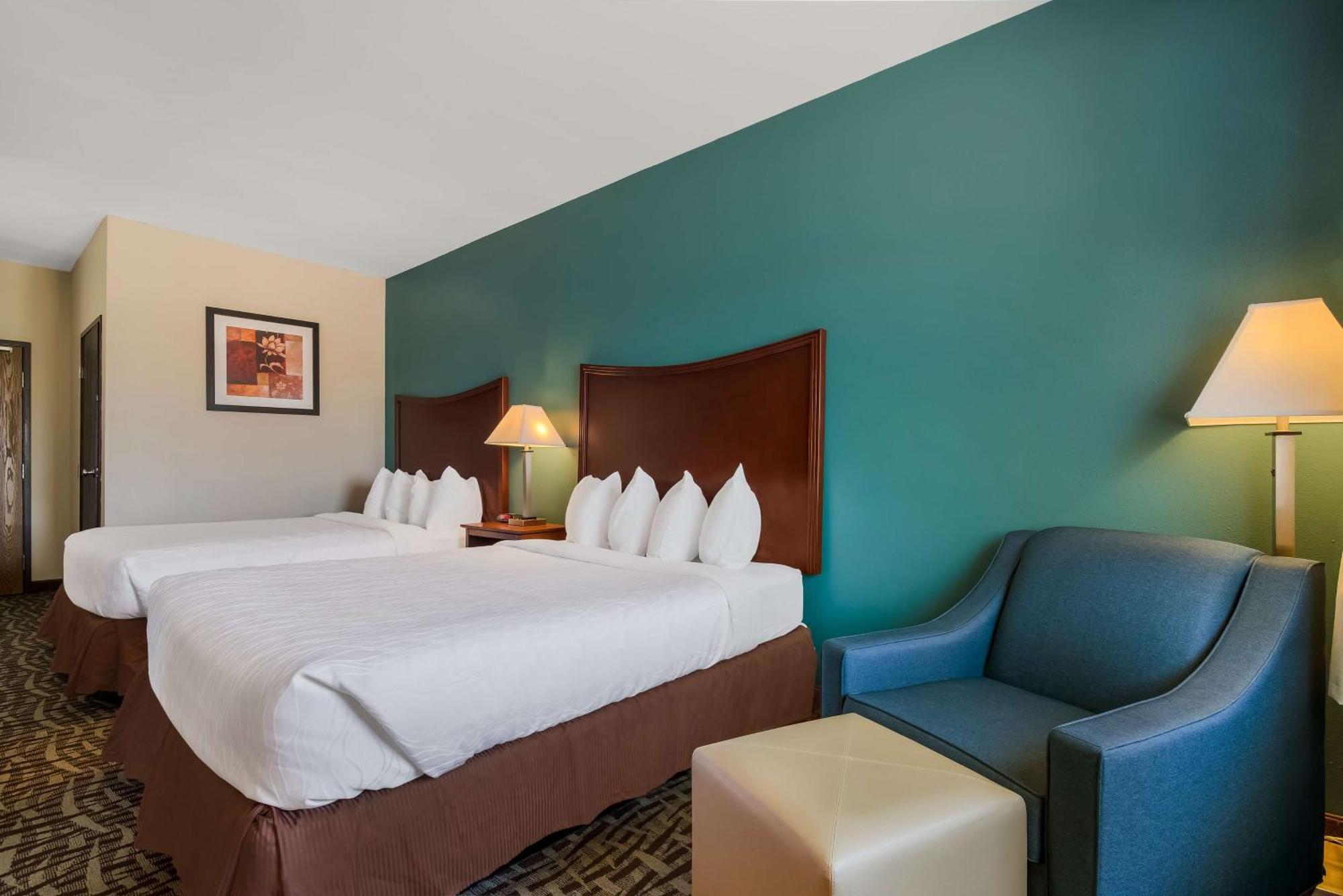 Surestay Plus Hotel By Best Western Topeka Eksteriør bilde