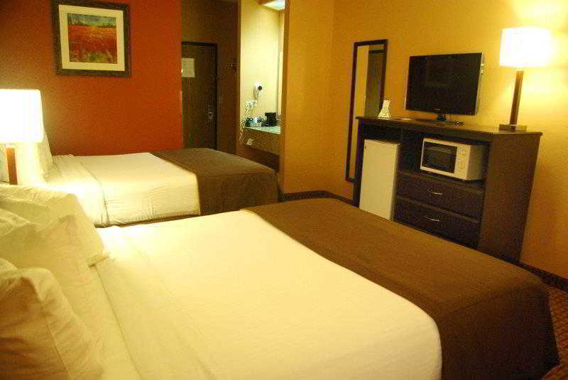 Surestay Plus Hotel By Best Western Topeka Eksteriør bilde