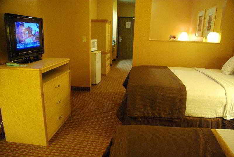 Surestay Plus Hotel By Best Western Topeka Eksteriør bilde
