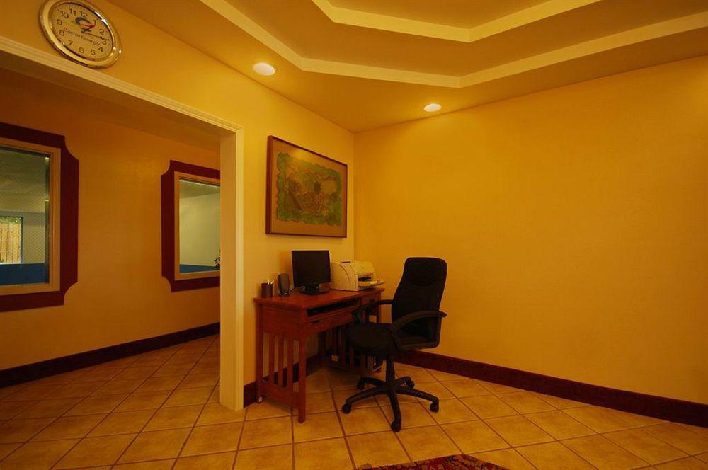 Surestay Plus Hotel By Best Western Topeka Fasiliteter bilde
